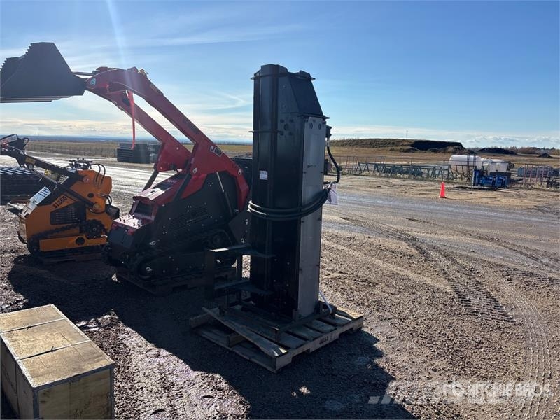 GIYI GY-HPD84 Hydraulic Skid Steer Post Driver (Un Fencing equipment