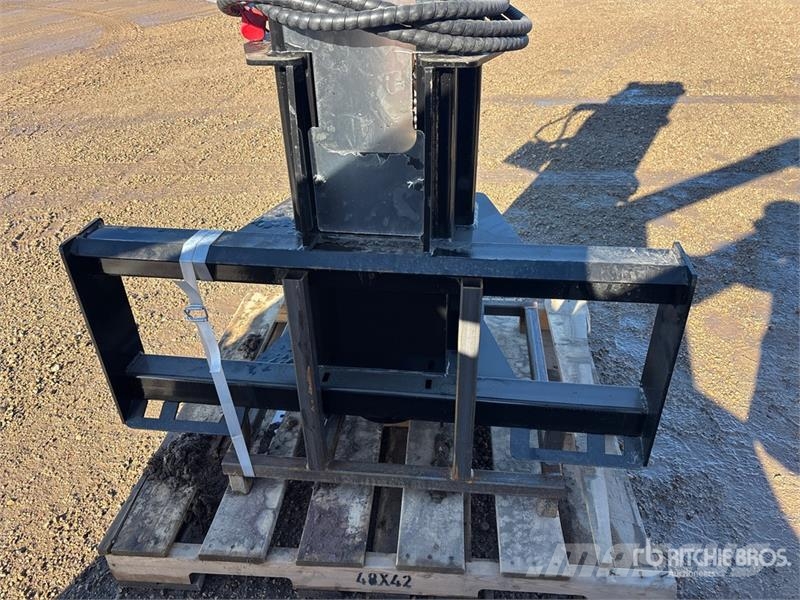 GIYI GY-HPD84 Hydraulic Skid Steer Post Driver (Un Fencing equipment