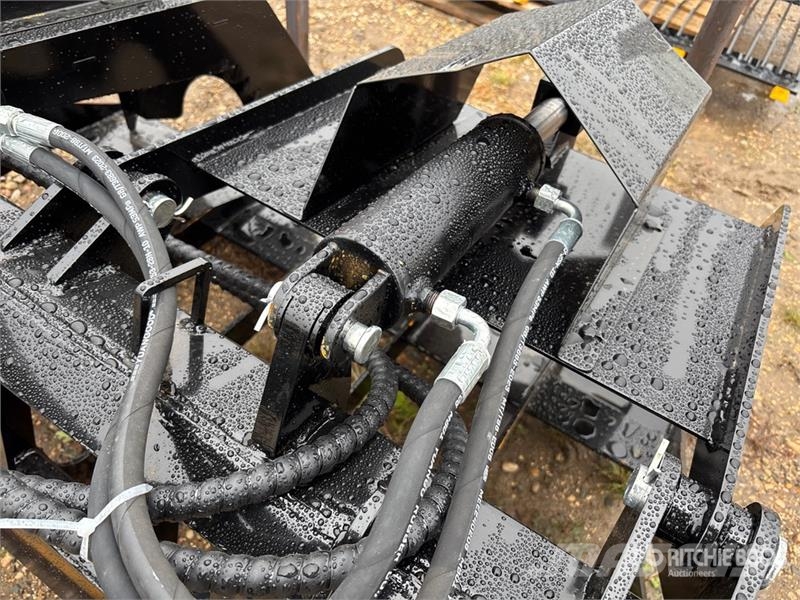 GIYI GY-HWG60 Skid Steer Grapple (Unused) خطاطيف