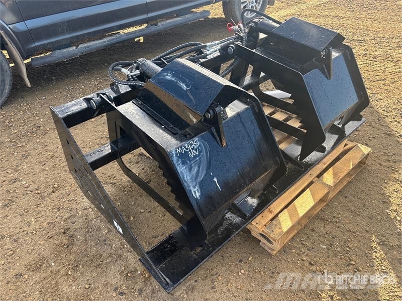  GIYI GY-HWG72 72 in Skeleton Skid Steer Grapple Bu Gripere