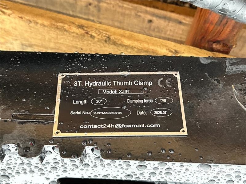  GIYI GY-J3T 11 in Hydraulic Excavator Thumb - Fits Buckets