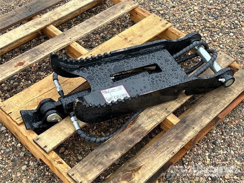  GIYI GY-J3T 11 in Hydraulic Excavator Thumb - Fits Buckets