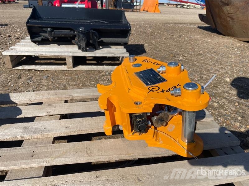  GIYI GY-K302 Quick Coupler (Unused) Conectores rápidos
