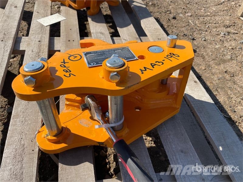  GIYI GY-K302 Quick Coupler (Unused) Conectores rápidos