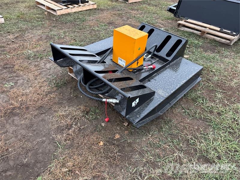 GIYI GY-MBC53 46 in Mini Skid Steer Brush Cutter ( ماكينات جز العشب