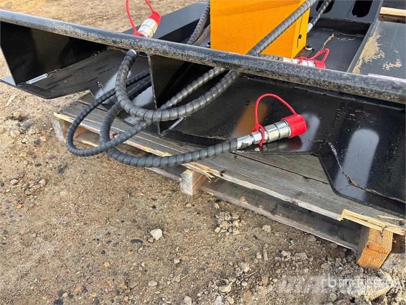 GIYI GY-MBC53 53 in Mini Skid Steer Brush Cutter ( Falciatrici trainate