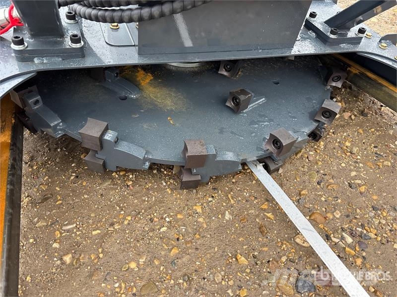 GIYI GY-MDM50 33 in Mini Mini Disc Skid Steer Mulc Forstmulcher