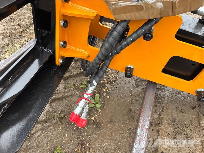  GIYI GY-P680 Skid Steer Breaker (Unused) Iskuvasarat