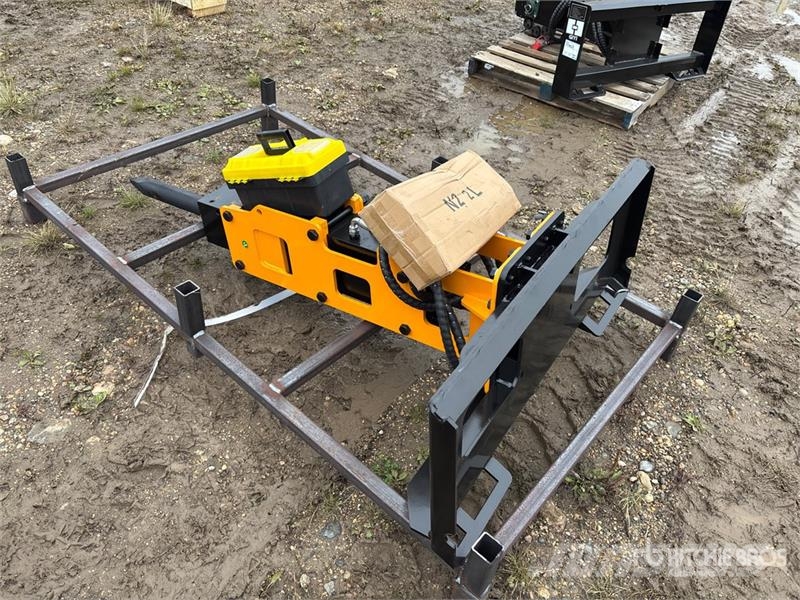 GIYI GY-P680 Skid Steer Breaker (Unused) Iskuvasarat