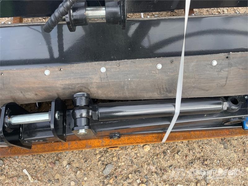 GIYI GY-PR71 71 in Skid Steer Power Rake (Unused) Greble