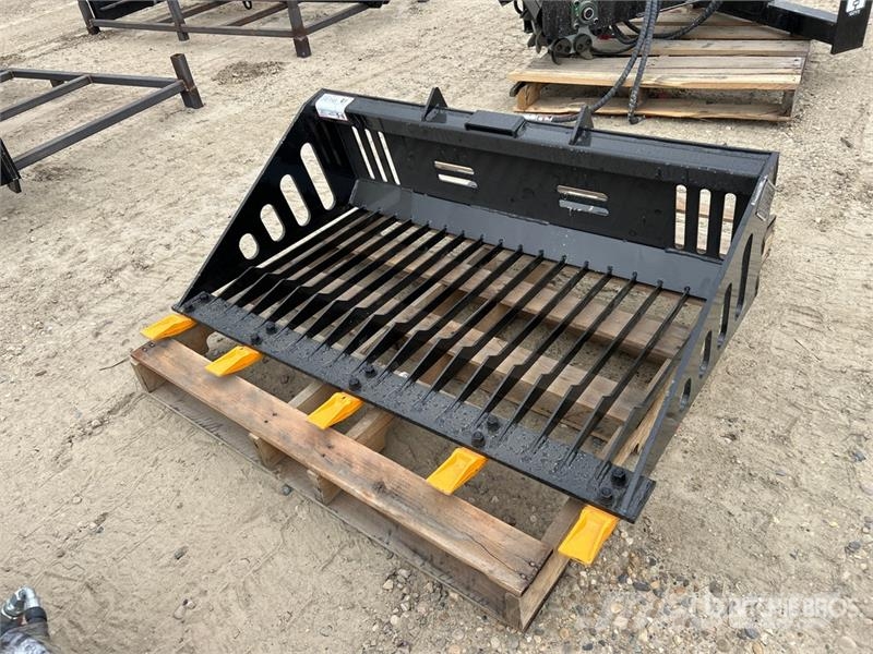  GIYI GY-RB44 44 in Mini Rock Skid Steer Bucket (Un Godet