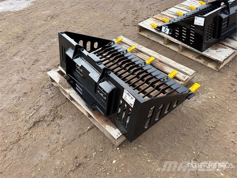 GIYI GY-RB44 44 in Rock Mini Skid Steer Bucket (Un Cucharones