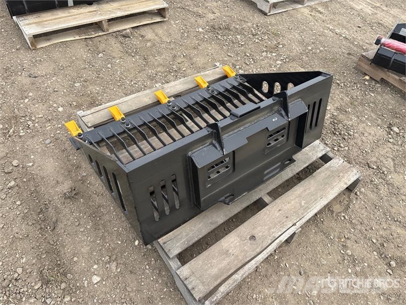 GIYI GY-RB44 44 in Rock Mini Skid Steer Bucket (Un Κουβάδες