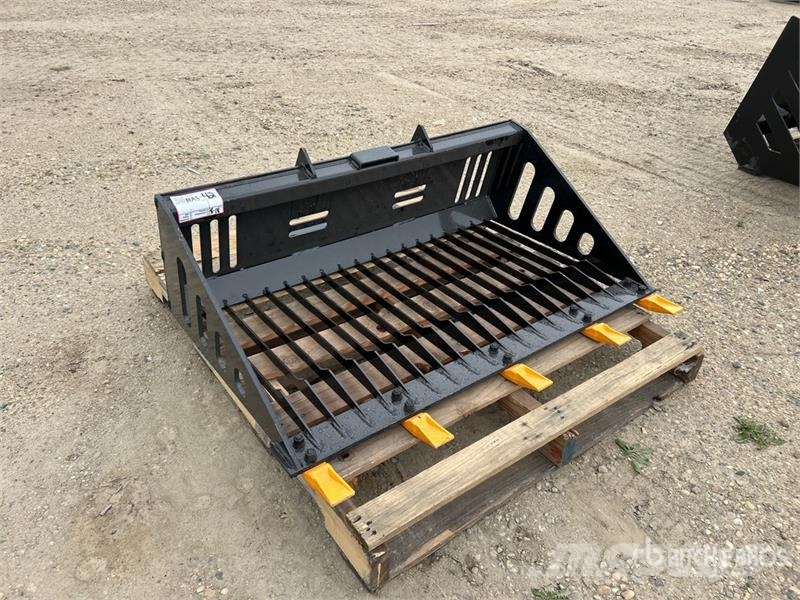  GIYI GY-RB44 44 in Rock Skid Steer Bucket (Unused) Godet