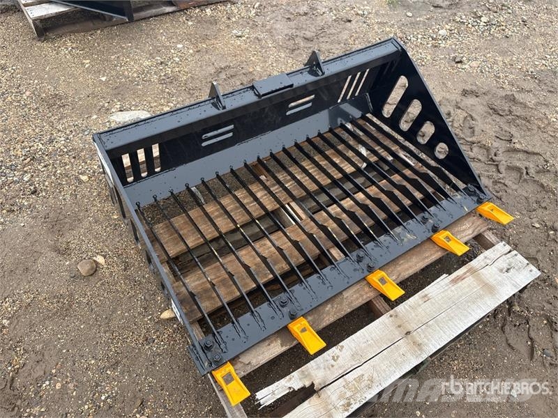  GIYI GY-RB44 Rock Mini Skid Steer Bucket (Unused) Kausi