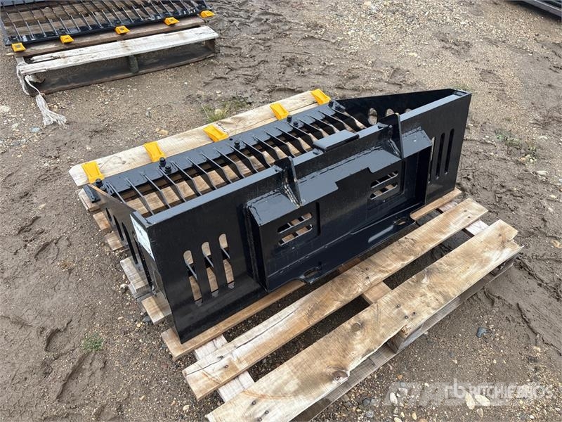  GIYI GY-RB44 Rock Mini Skid Steer Bucket (Unused) Kausi