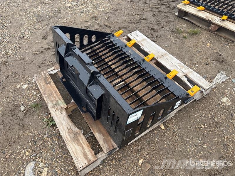  GIYI GY-RB44 Rock Mini Skid Steer Bucket (Unused) Kausi