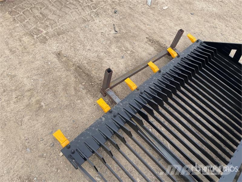 GIYI GY-RB66 66 in Rock Skid Steer Bucket (Unused) Godet