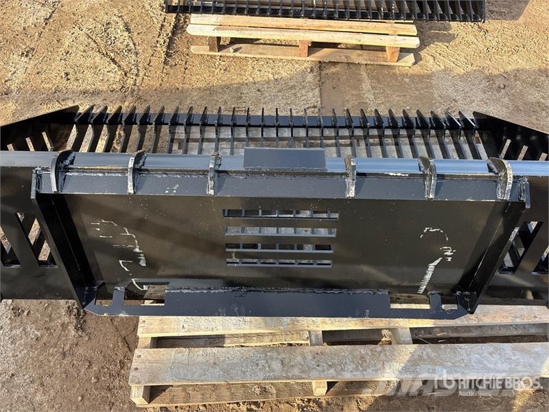 GIYI GY-RB66N 66 in Q/C Rock Bucket Without Teeth Kanalak