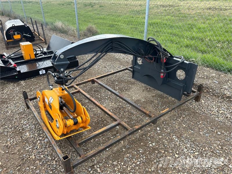  GIYI GY-RG63 2200 lb Rotating Skid Steer Grapple ( Gribere