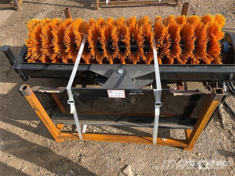 GIYI GY-SE61 61 in Skid Steer Broom (Unused) Süpürgeler