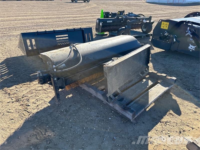 GIYI GY-SE61 61 in Skid Steer Broom فرش