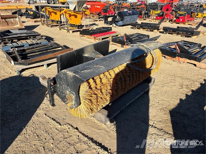 GIYI GY-SE61 61 in Skid Steer Broom فرش