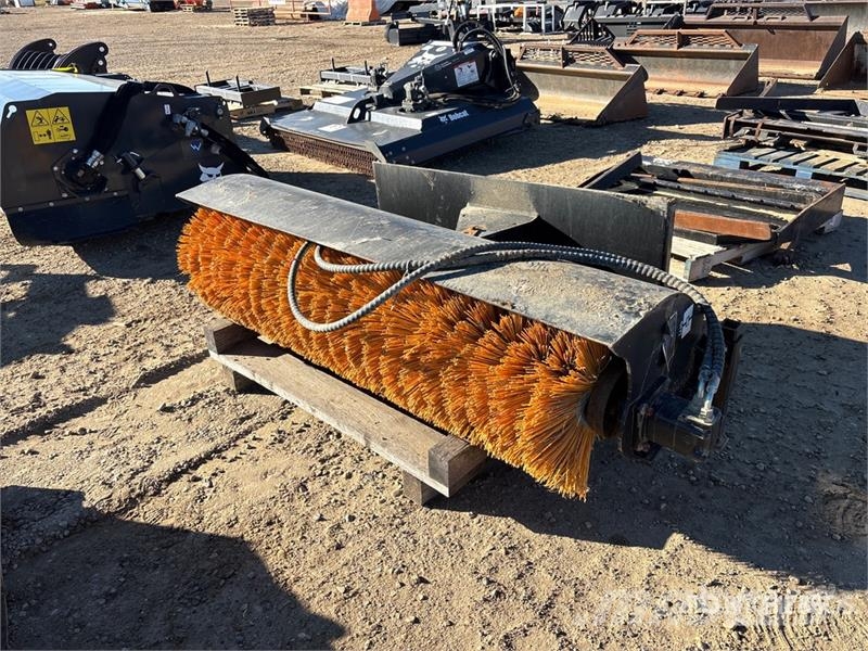 GIYI GY-SE61 61 in Skid Steer Broom فرش