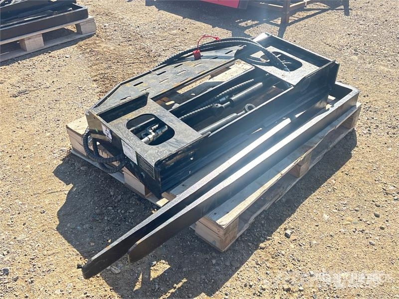 GIYI GY-SF60 60 in Skid Steer Forks (Unused) Вили