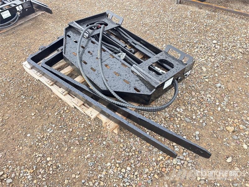 GIYI GY-SF60 60 in Skid Steer Forks (Unused) Vidlica