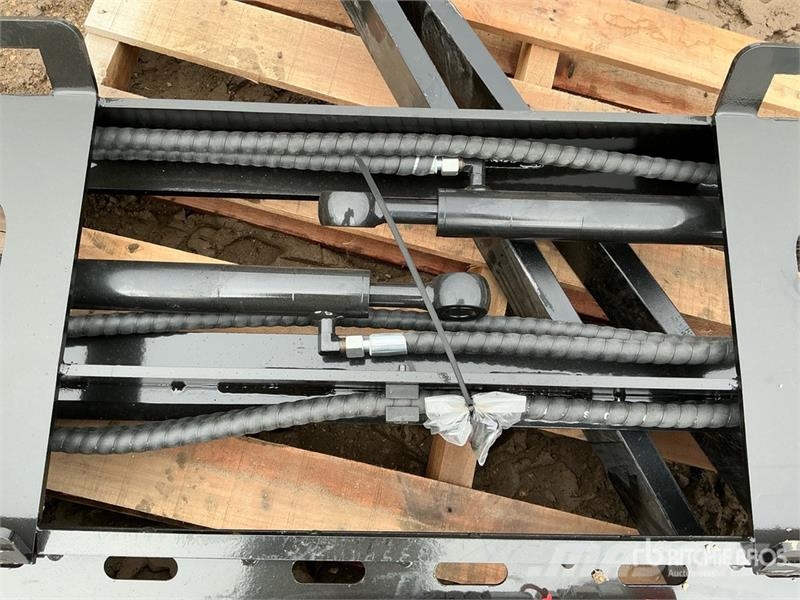 GIYI GY-SF60 60 in Skid Steer Forks (Unused) Δικράνες