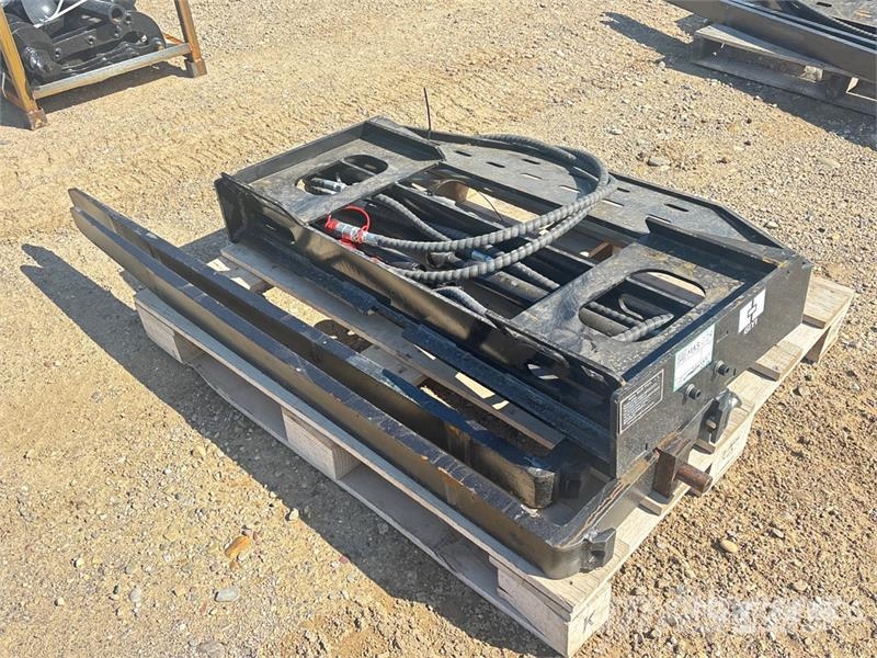 GIYI GY-SF60 60 in Skid Steer Forks (Unused) Вили