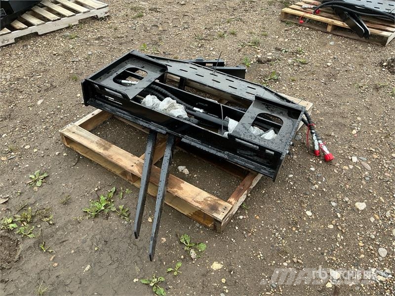  GIYI GY-SF60 60 in Skid Steer Forks (Unused) Δικράνες