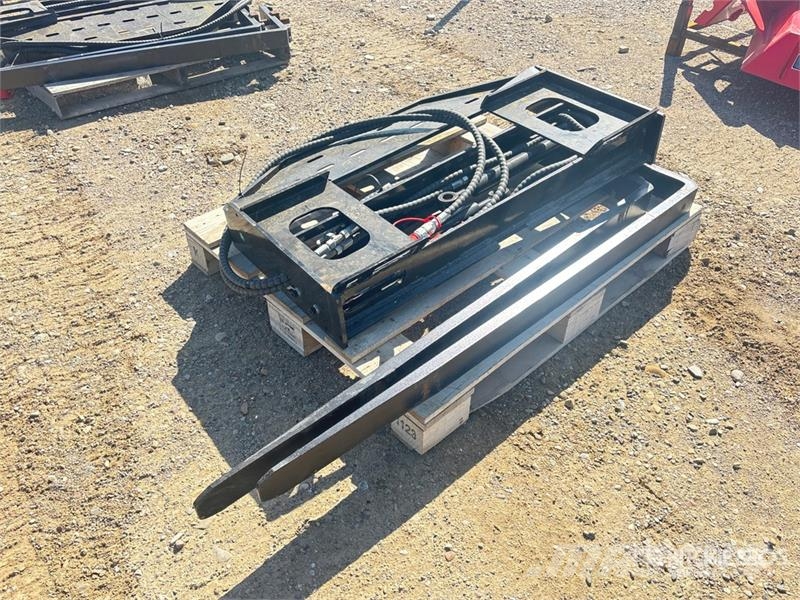 GIYI GY-SF60 60 in Skid Steer Forks (Unused) Вили