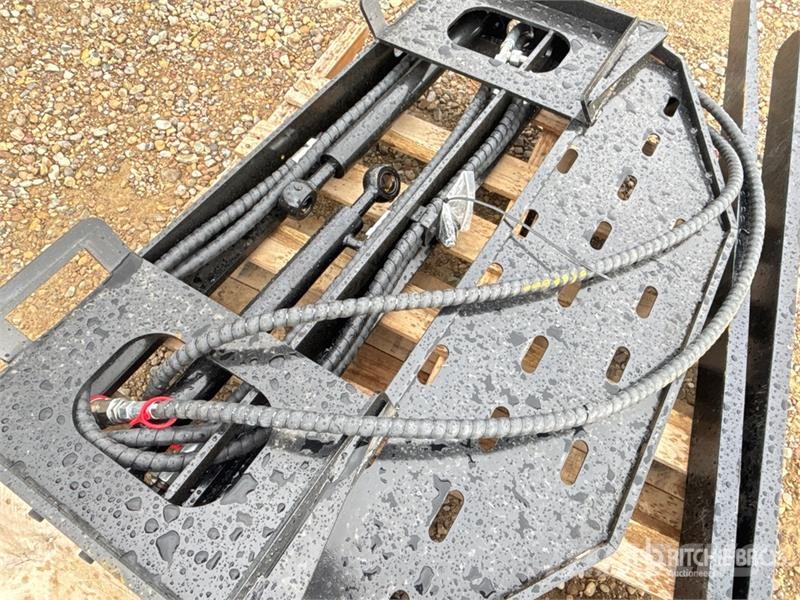 GIYI GY-SF60 60 in Skid Steer Forks (Unused) Vidlica