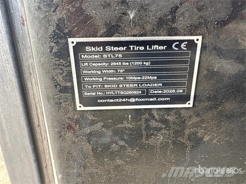  GIYI GY-STL75 75 in Skid Steer Tire Lifter (Unused Otros componentes