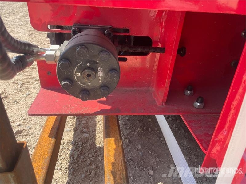 GIYI GY-SUB75 23 in Skid Steer Side Unloading Buck Drugi deli