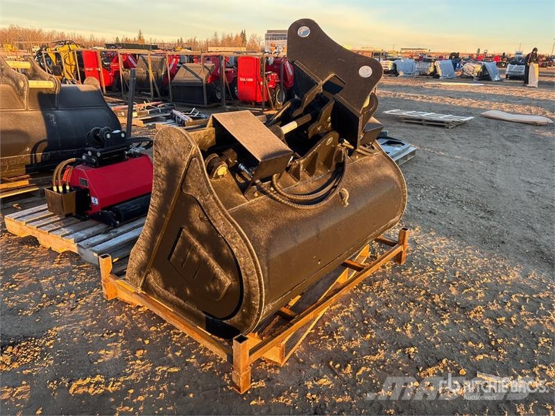  GIYI GY-TB60 60 in Cleanup Tilting Excavator Bucke Žlice