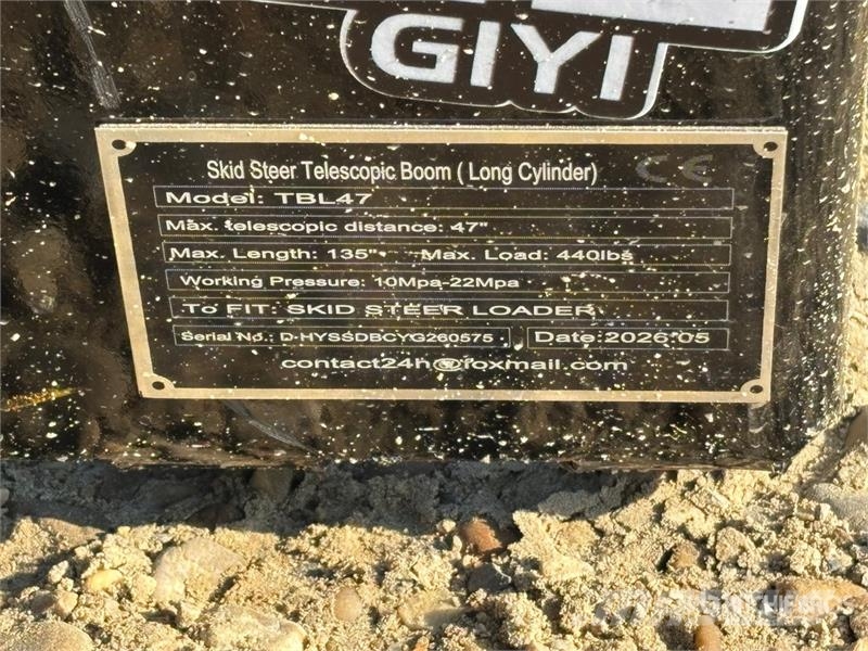  GIYI GY-TBL47 135 in Skid Steer Telescopic Boom (L Drugi deli