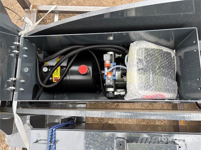 GIYI GY-TE780 Fifth Wheel Wrecker Attachment (Unus Other components