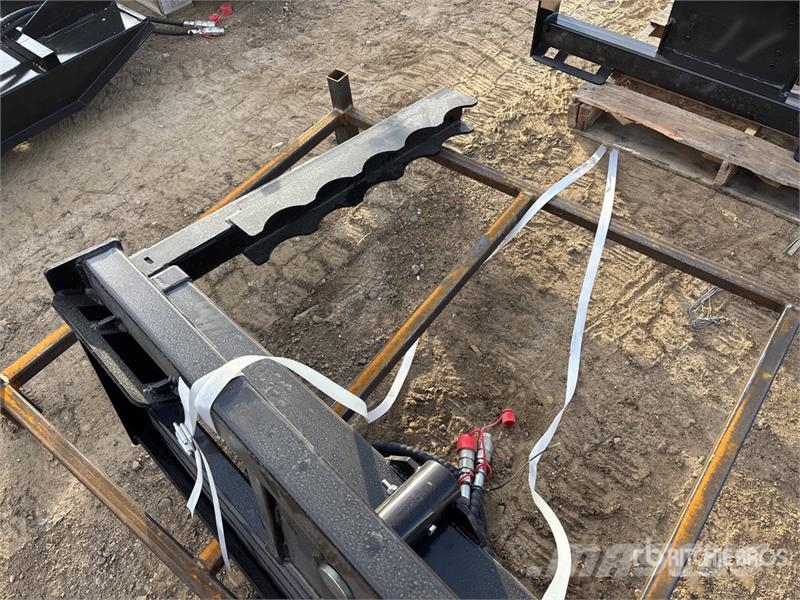 GIYI GY-TG98 98 in Telescopic Skid Steer Grapple ( Gripere