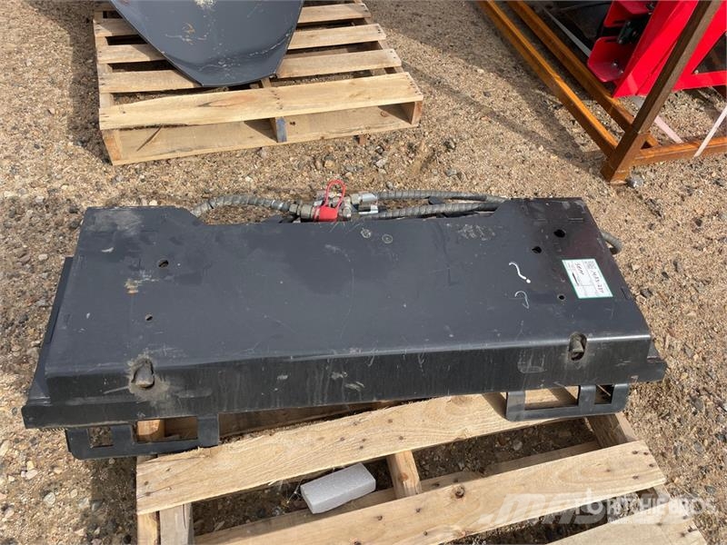 GIYI GY-TMP45 Skid Steer Hydraulic Tilting Mountin Drugi deli