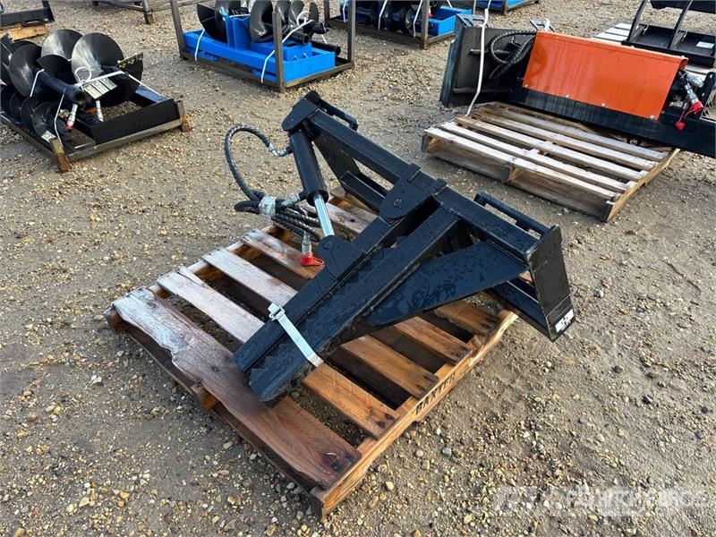  GIYI GY-TP25 25 in Skid Steer Post Puller (Unused) مكونات أخرى