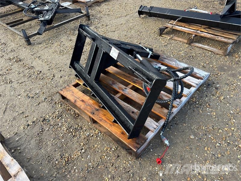  GIYI GY-TP25 25 in Skid Steer Post Puller (Unused) مكونات أخرى