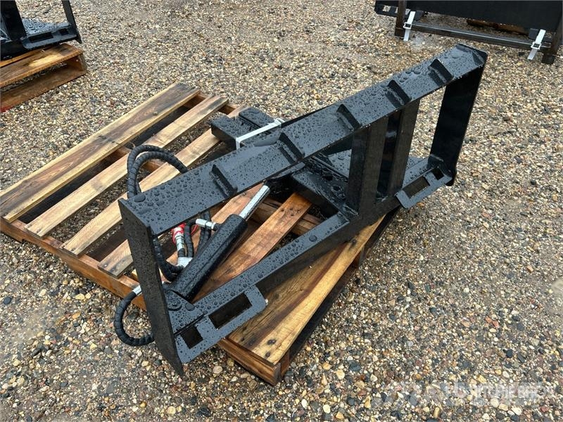 GIYI GY-TP45 25 in Skid Steer Post Puller (Unused) Drugi deli