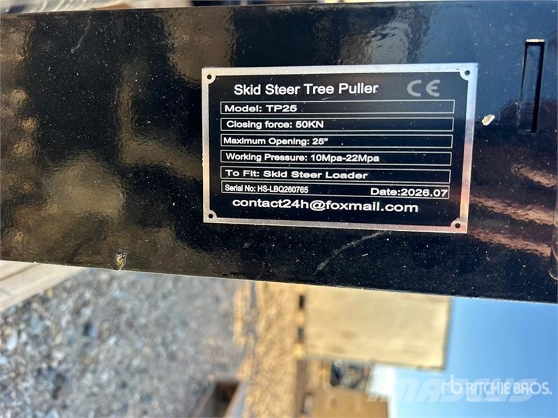 GIYI GY-TP45 25 in Skid Steer Post Puller (Unused) Drugi deli