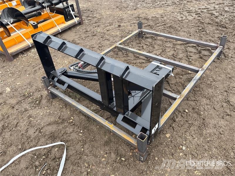 GIYI GY-TP45 25 in Skid Steer Post Puller (Unused) Kiti naudoti statybos komponentai