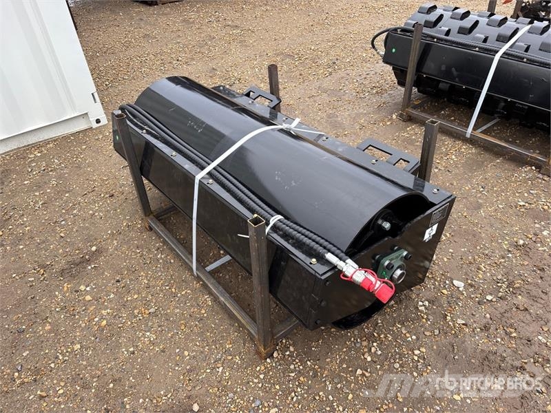 GIYI GY-VR59 59 in Skid Steer Vibratory Roller (Un Rollers
