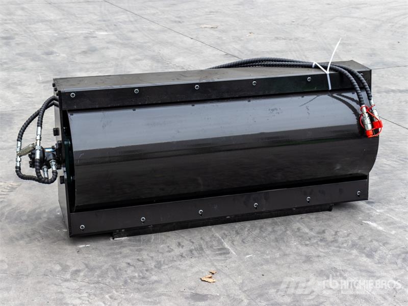 GIYI GY-VR59 59 in Skid Steer Vibratory Roller (Un Valjarji