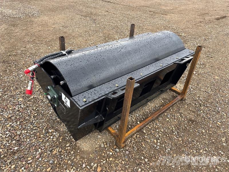  GIYI GY-VR59 59 in Skid Steer Vibratory Roller (Un Valce